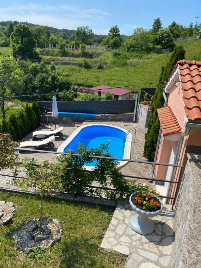 Holiday House Pasjak Sapjane Екстер'єр фото